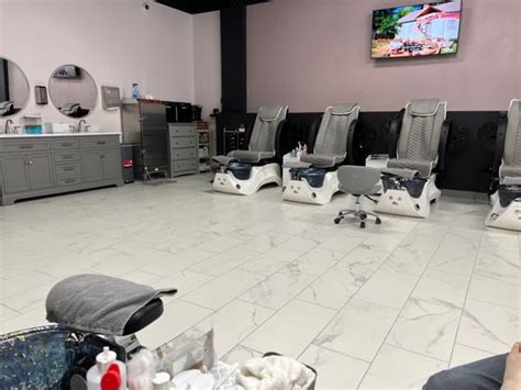 Cool 2. . Nail places in springfield mo